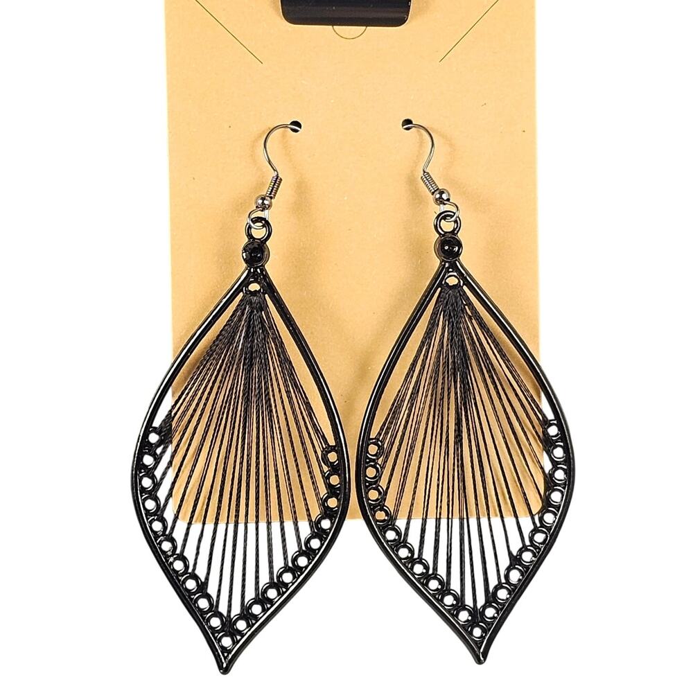 Black Teardrop String Thread Dangle Earrings Boho Openwork Lightweight Earrings